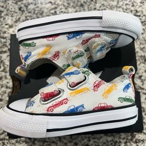 Toddler converse sneaker